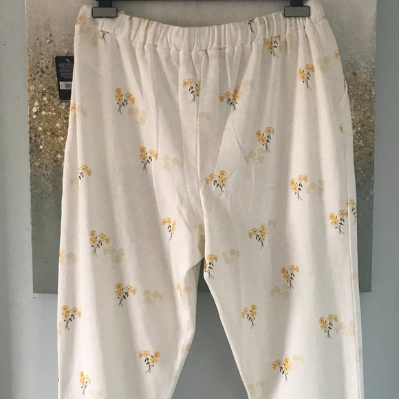Lucky Brand Floral Sweatpants (NWT) - Picture 10 of 15